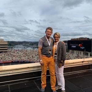 Meet your Posher, Jenny